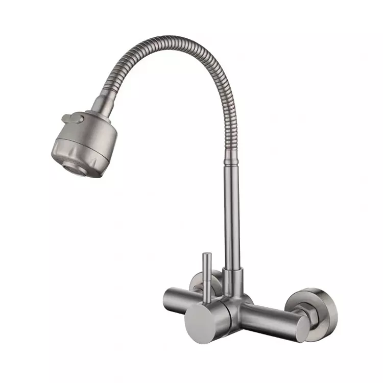 Faucet rano mafana sy mangatsiaka eran'izao tontolo izao mipetaka amin'ny rindrina