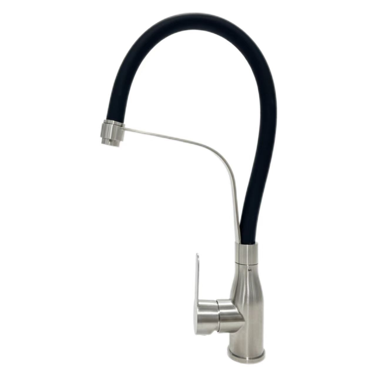 Faucet rano mafana sy mangatsiaka eran-tany vita amin'ny Silicone Flexible